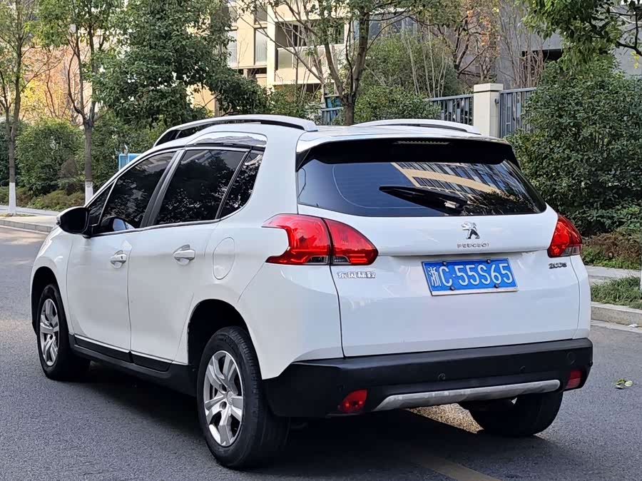 Peugeot 2008 2015, фото 3