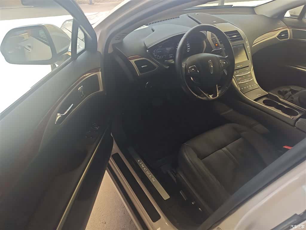 Lincoln MKZ, 2015 16