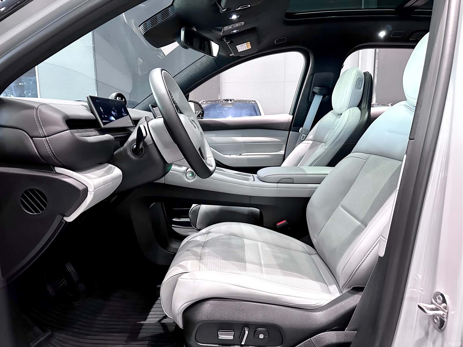 NIO ES6, 2025 10