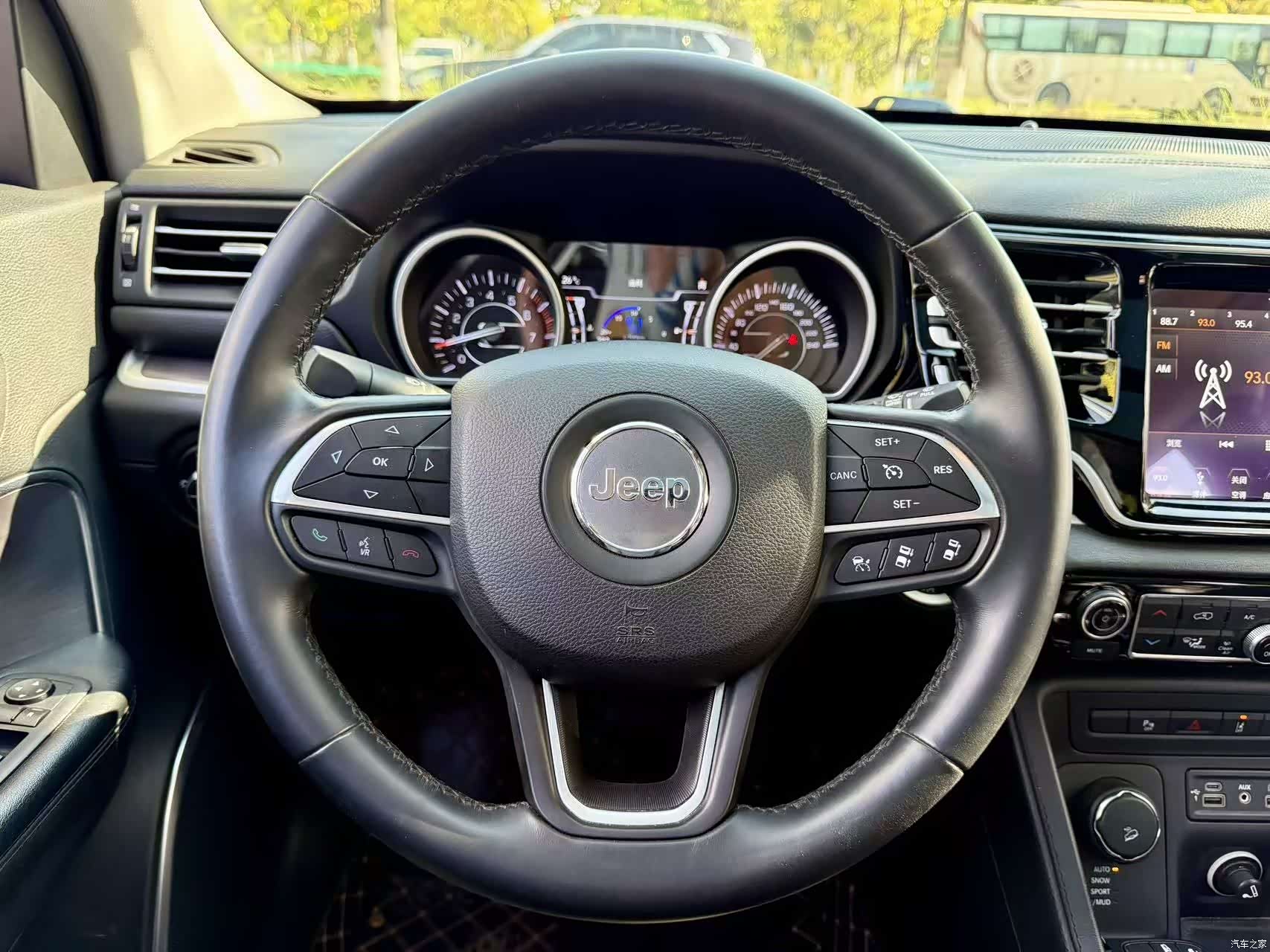 Jeep Grand Commander, 2020 12