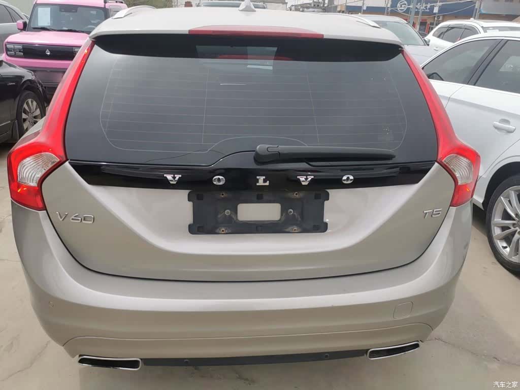 Volvo V60, 2015 6