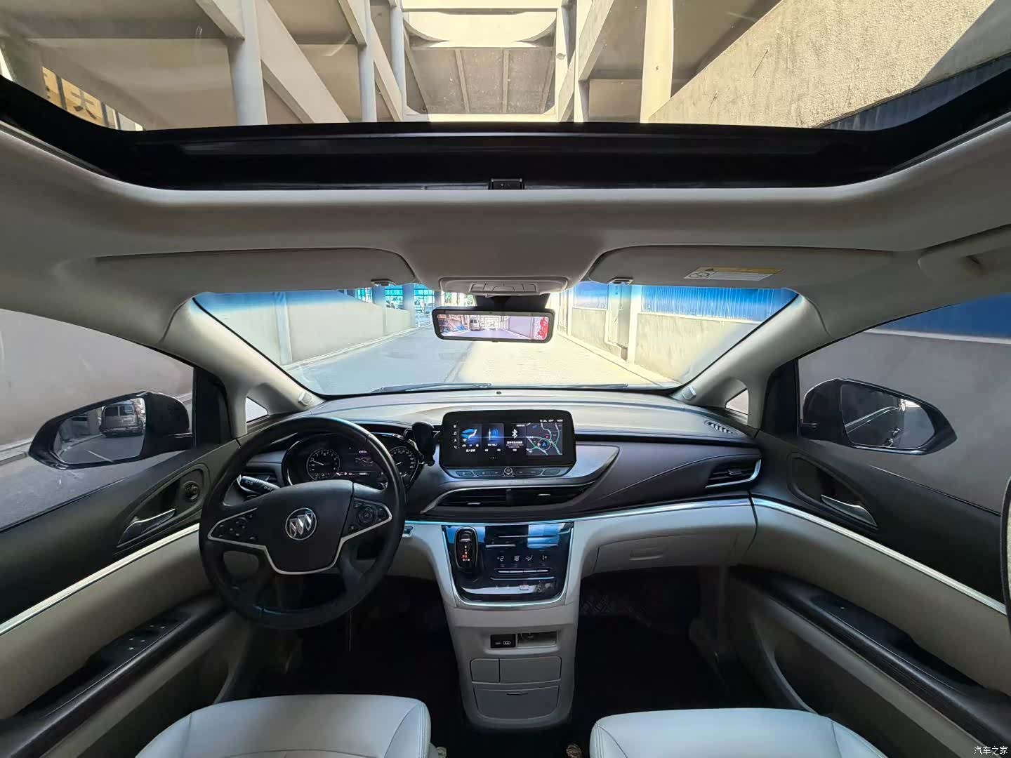 Buick GL8, 2021 9