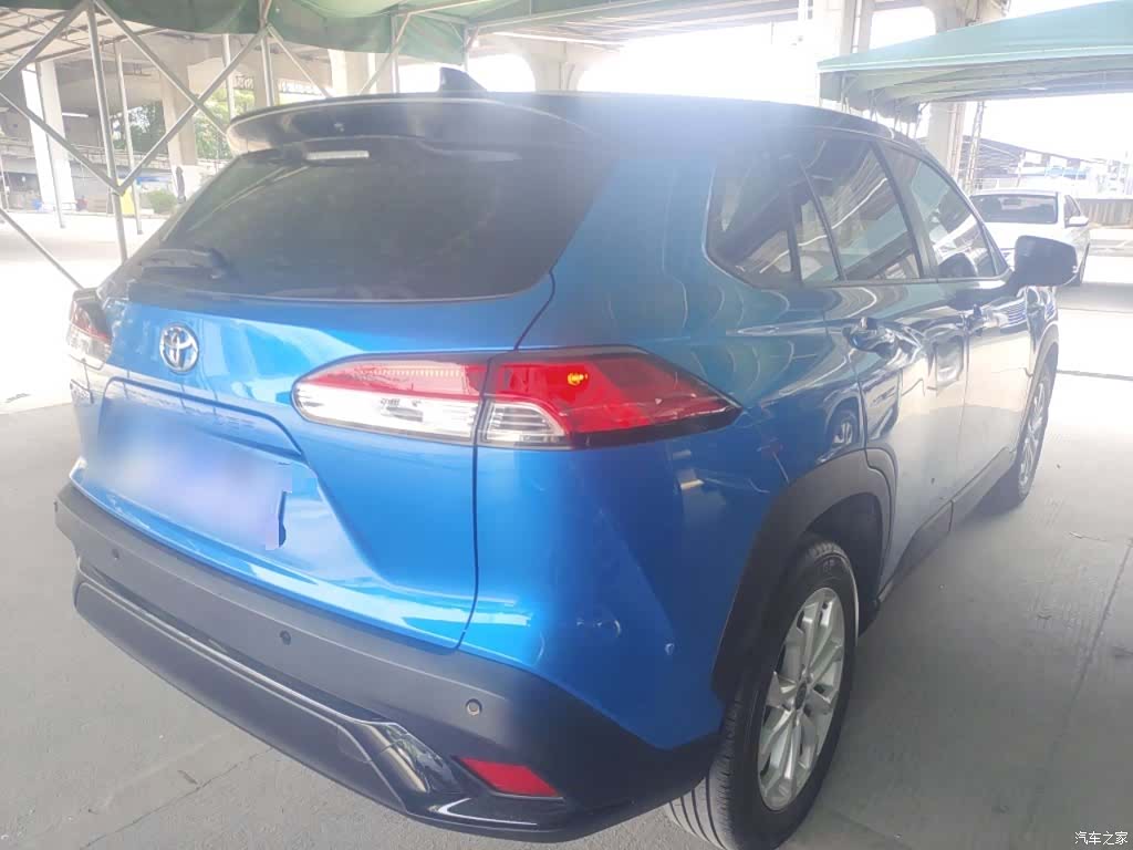 Toyota Frontlander, 2022 все фото
