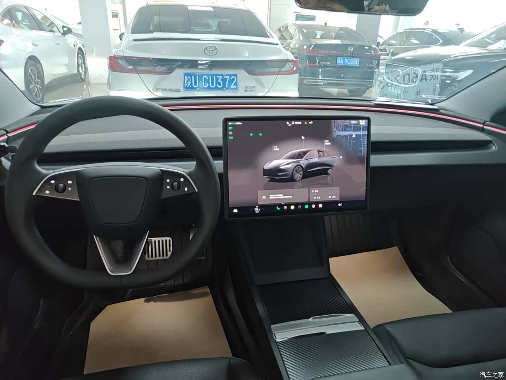 Tesla Model 3, 2025 14