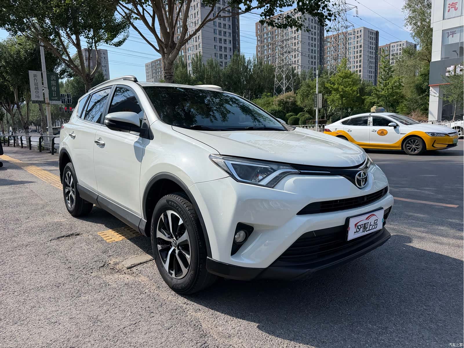 Toyota RAV4, 2017 3