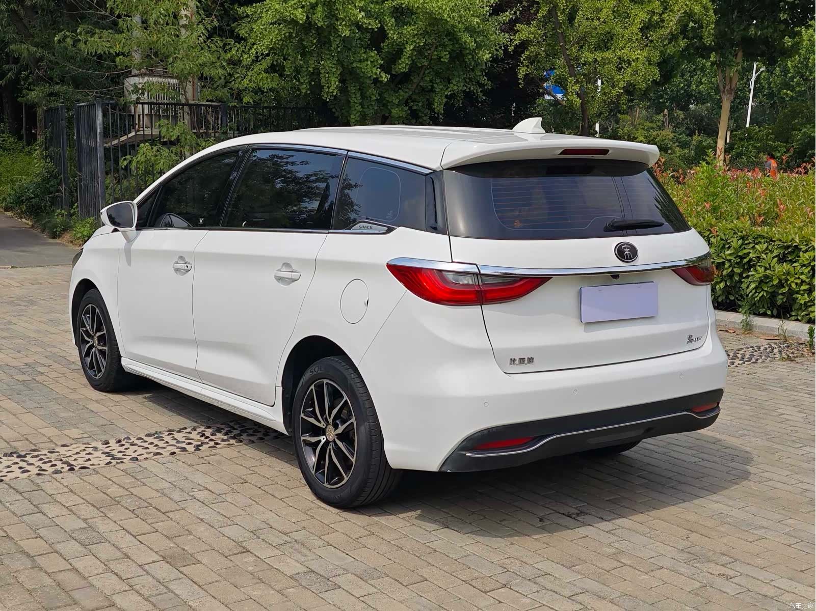 BYD Song, 2018 8