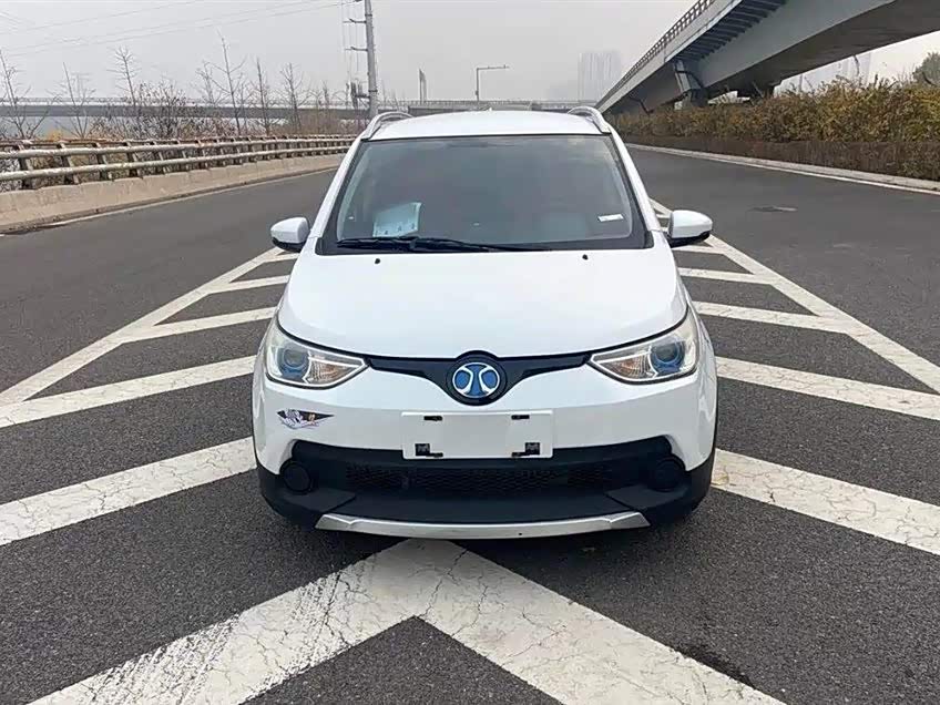 BAIC EC
