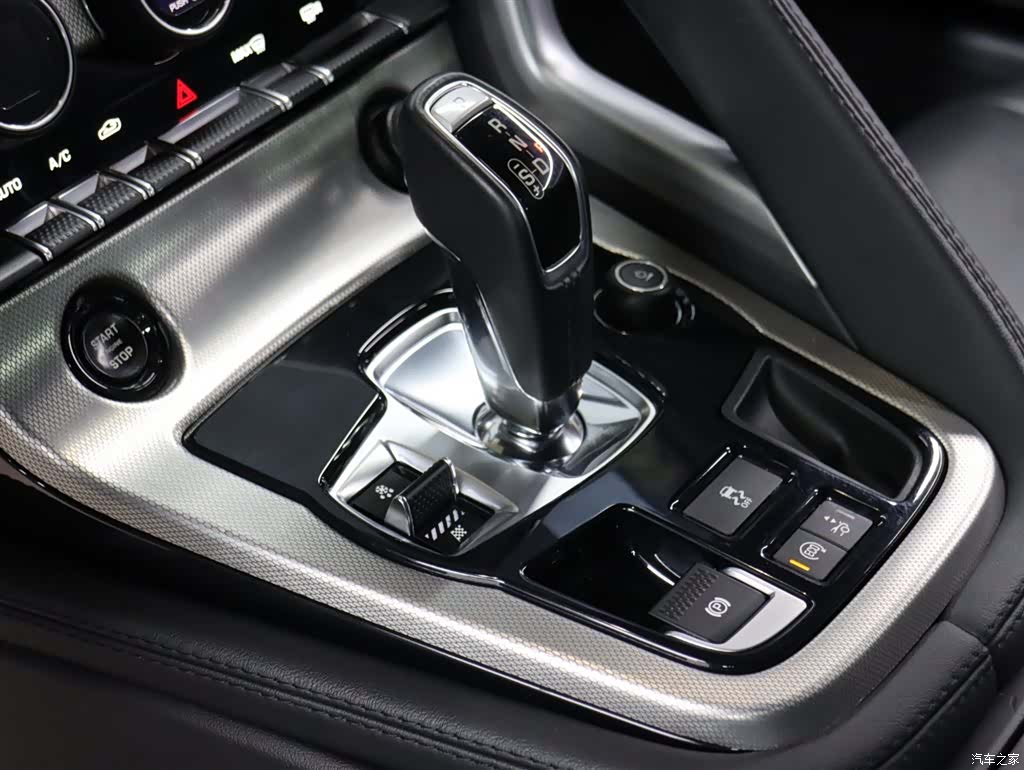 Jaguar F-TYPE, 2015 13
