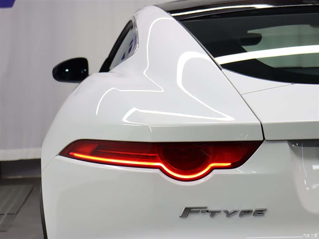 Jaguar F-TYPE, 2015 25