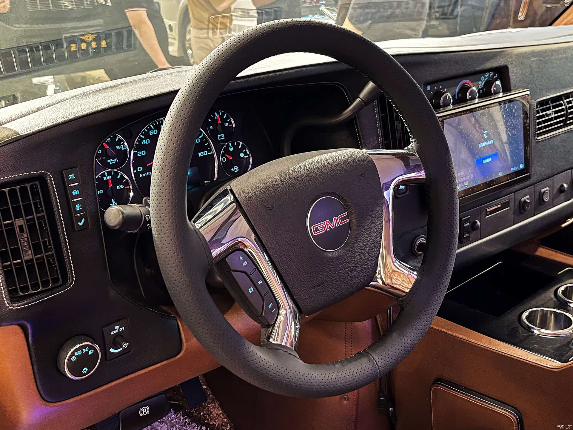 GMC SAVANA, 2016 15