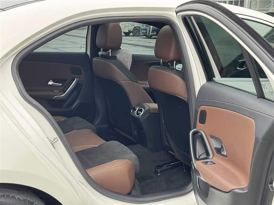 Mercedes-Benz Class A Mercedes-Benz Class A