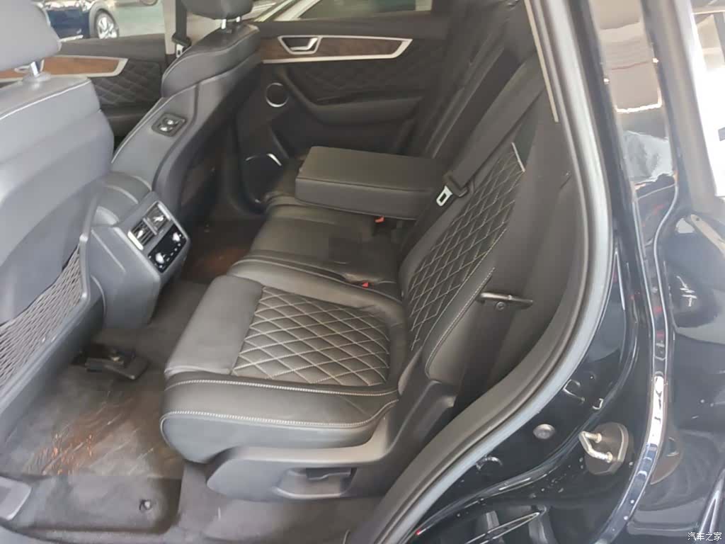 Hongqi HS7, 2020 17