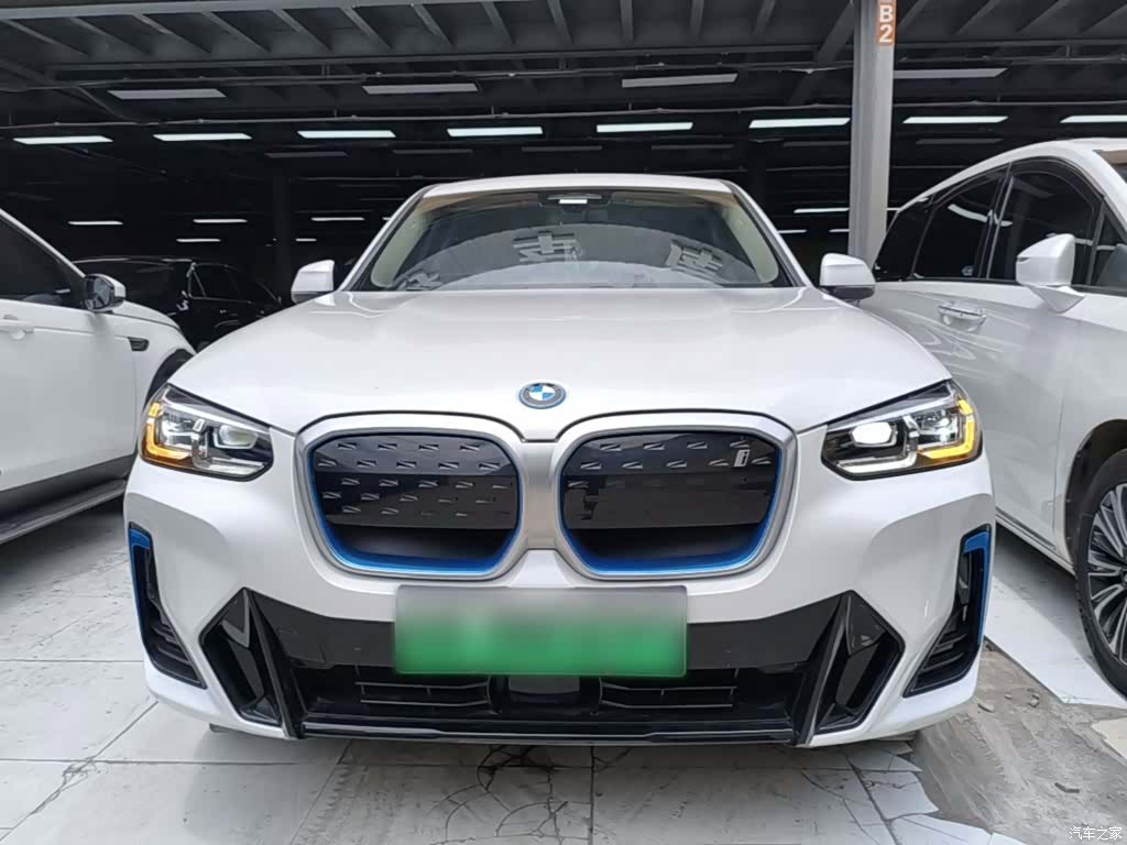 BMW iX3, 2022 3