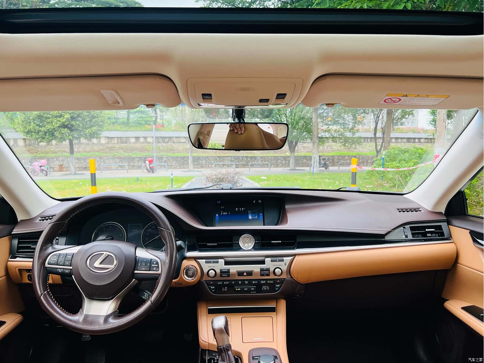 Lexus ES, 2016 15