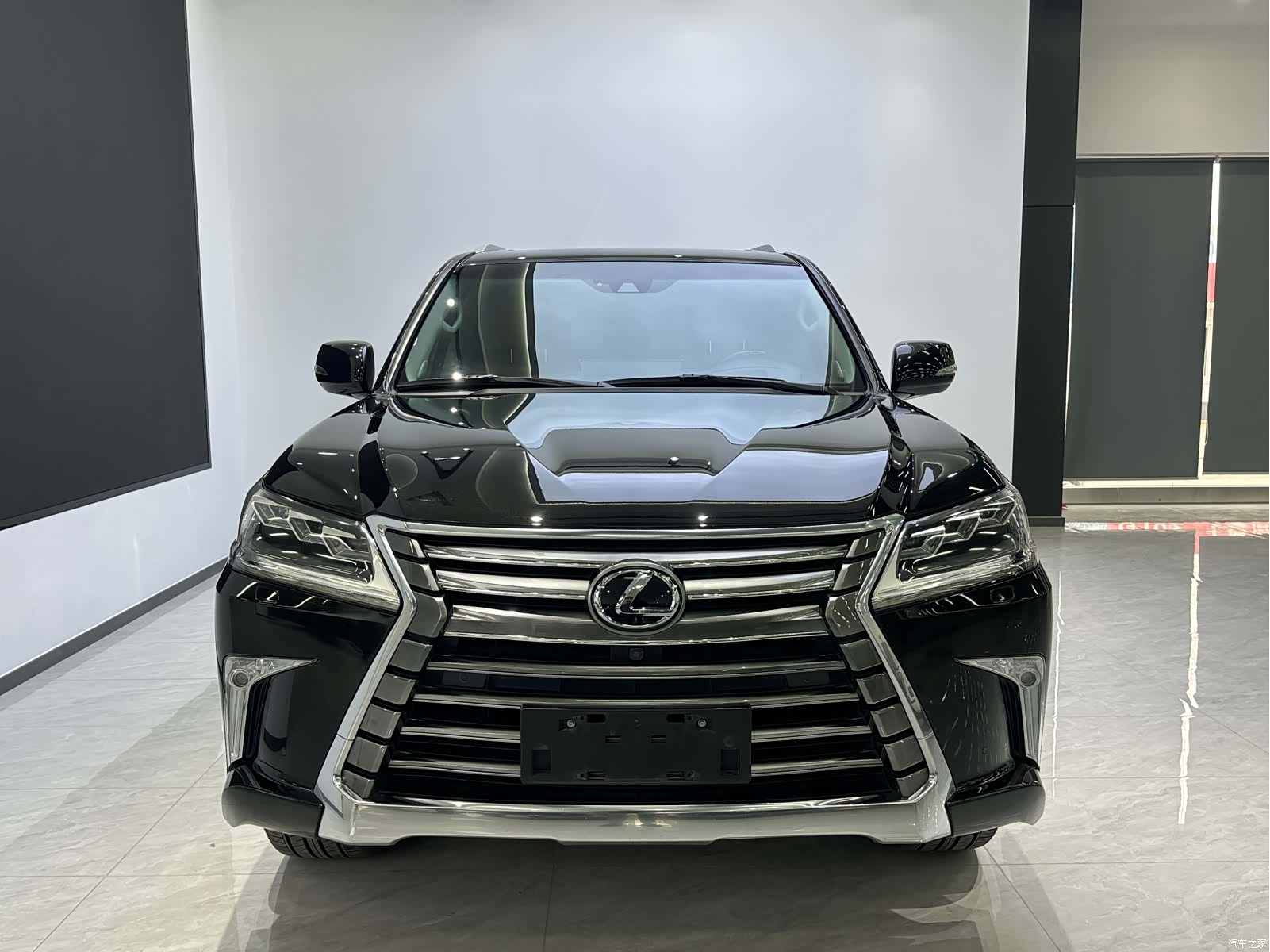 Lexus LX, 2016 2