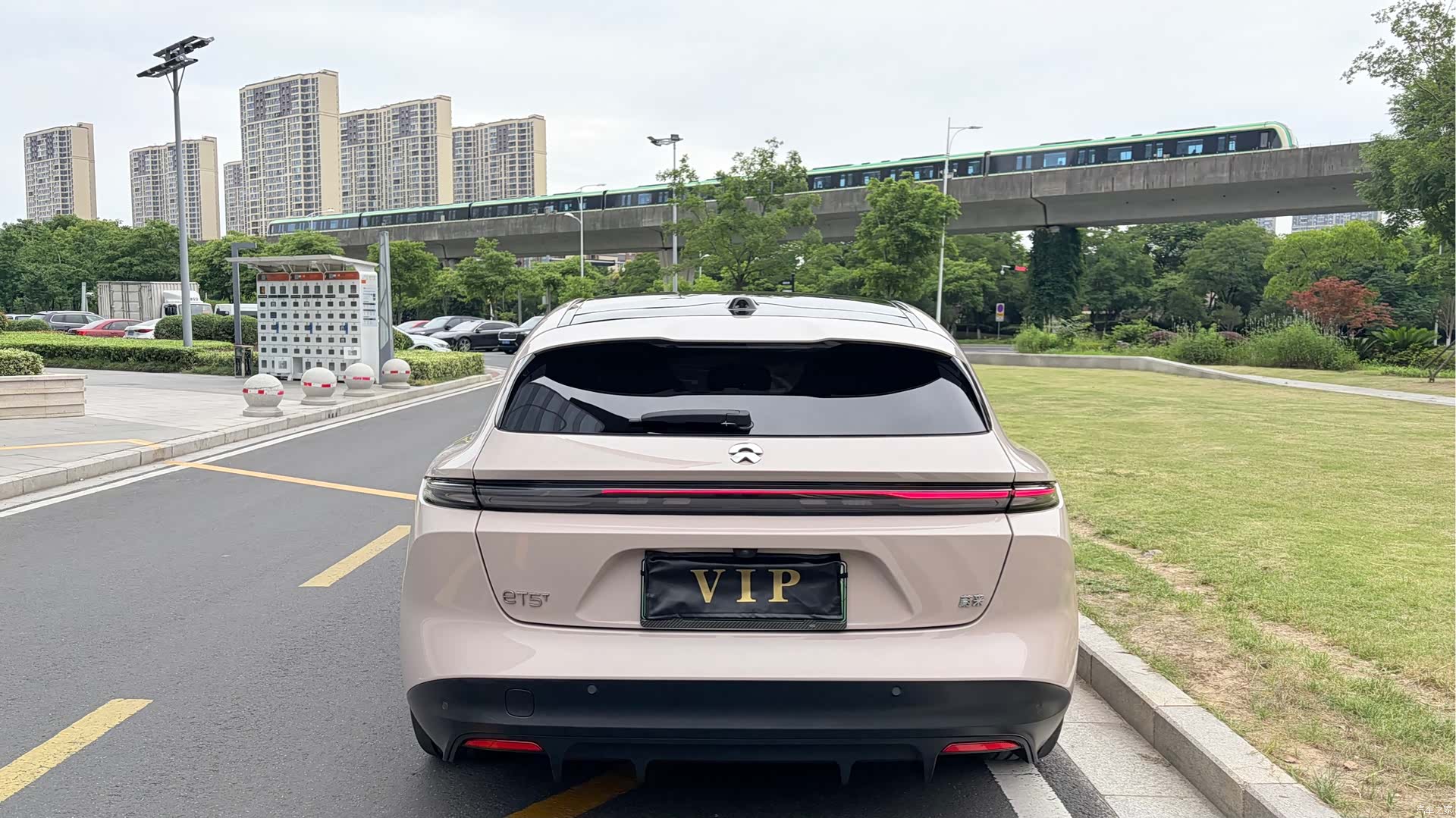 NIO ET5, 2024 6
