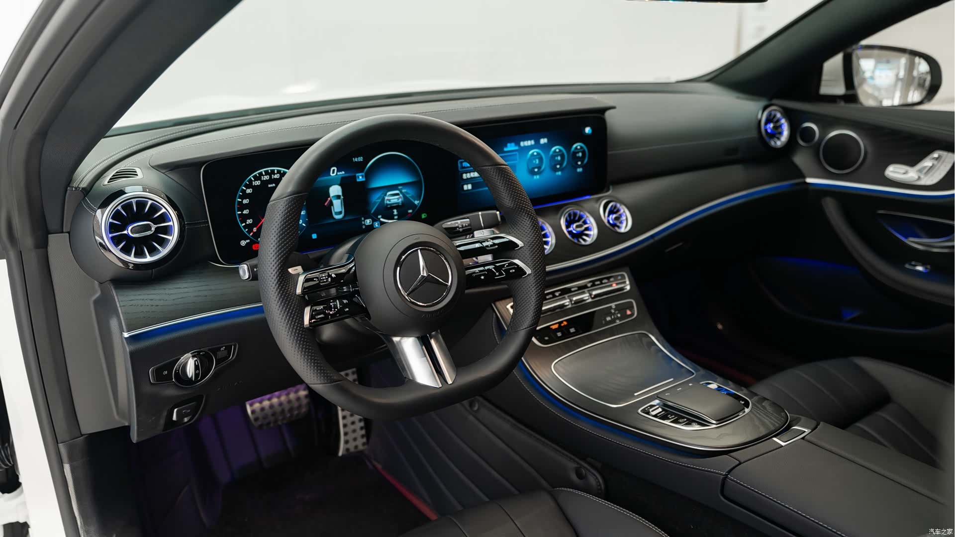 Mercedes-Benz E-Class, 2022 8