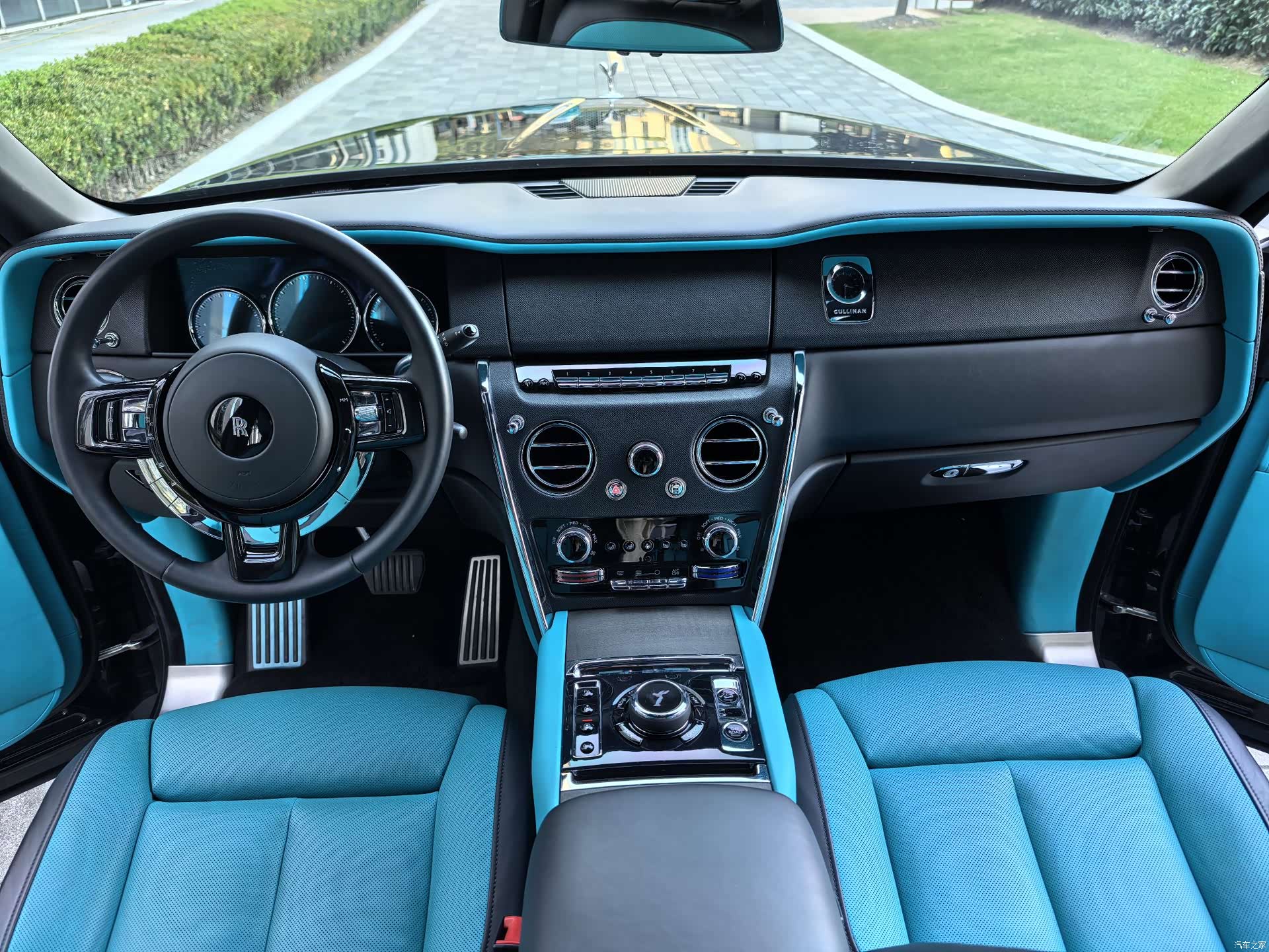 Rolls-Royce Cullinan, 2022 45