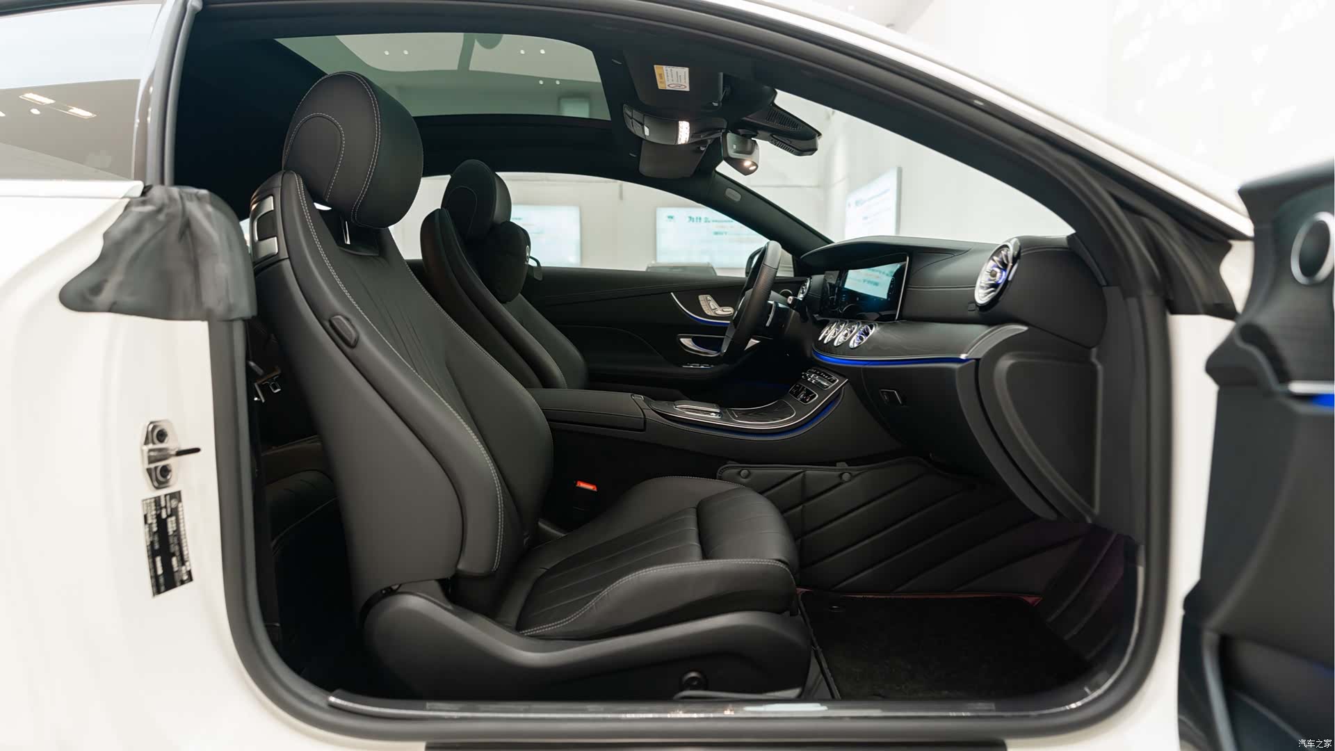 Mercedes-Benz E-Class, 2022 9