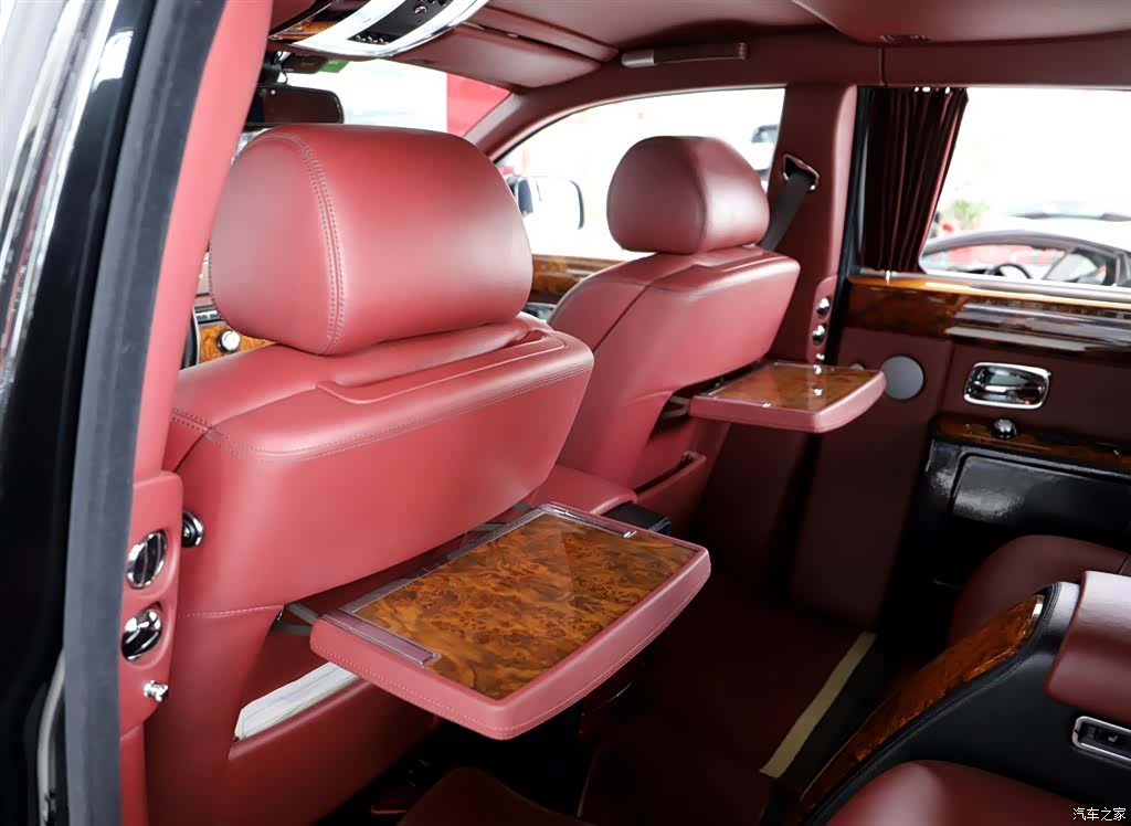 Rolls-Royce Phantom, 2012 9