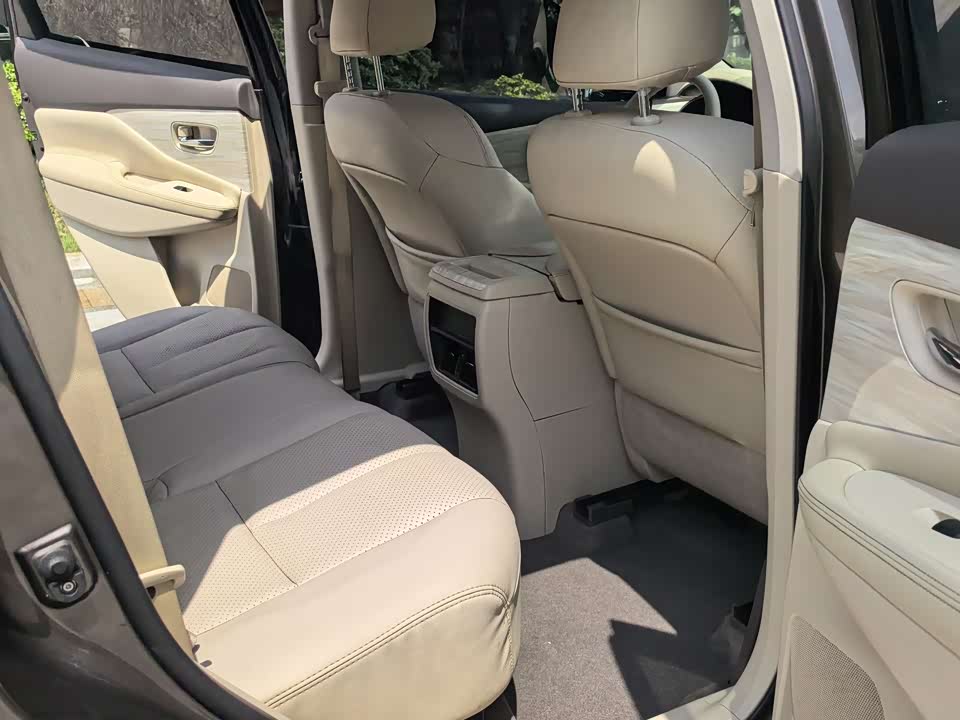 Nissan Loulan Nissan Loulan