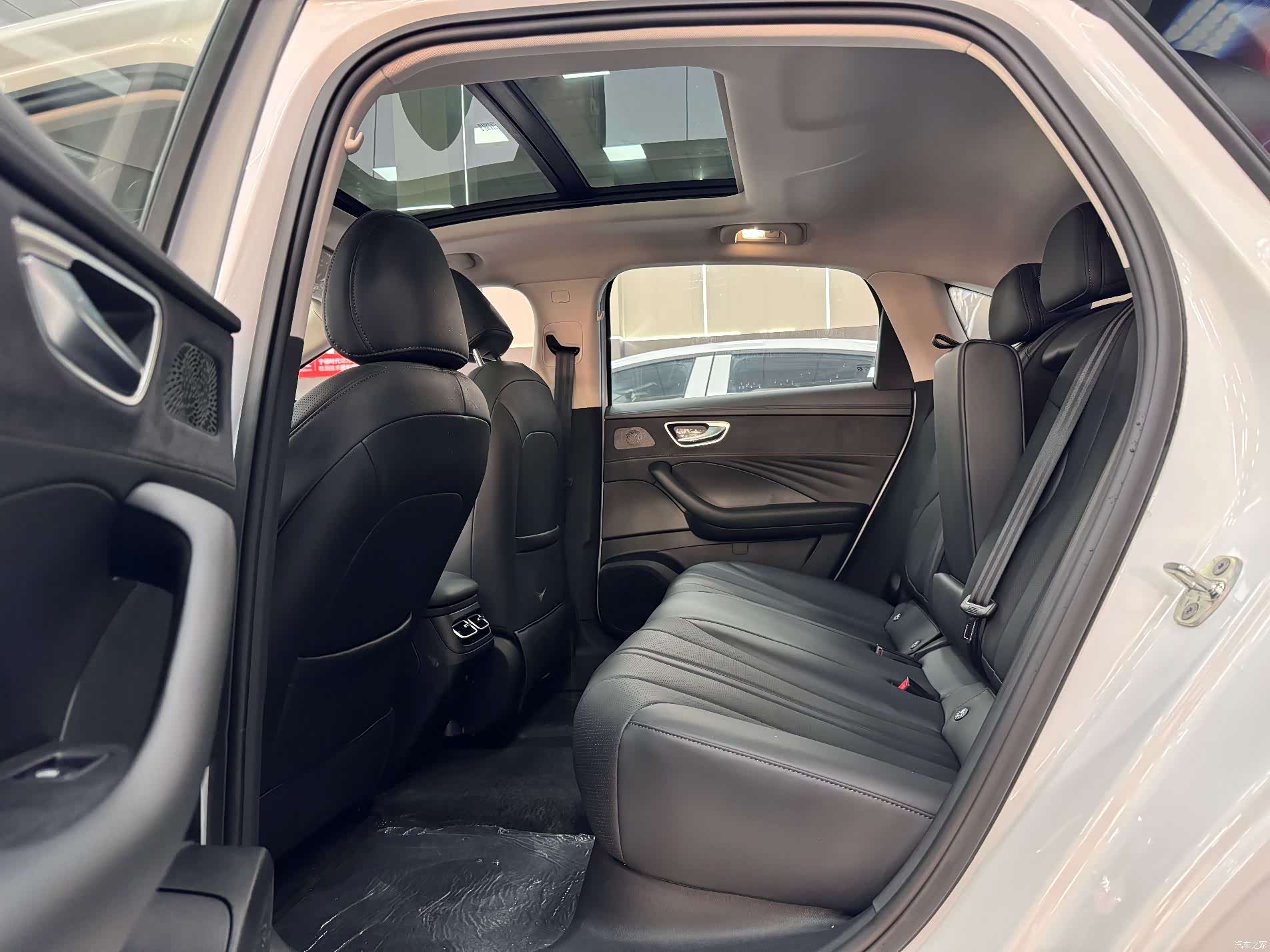 Roewe D7, 2026 8