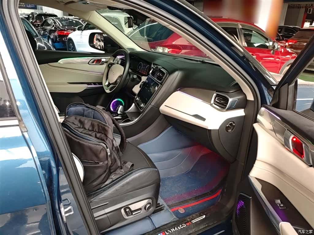 Lynk & Co 01, 2018 25