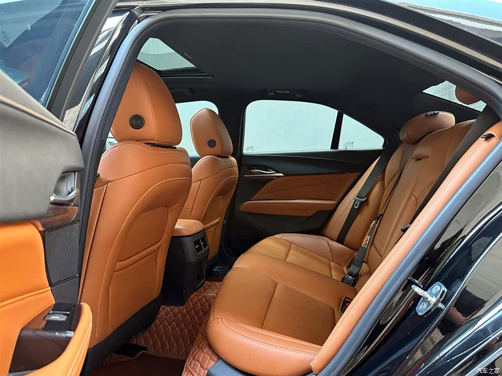 Cadillac CT4, 2021 10