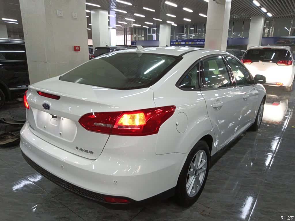 Ford Focus, 2018 7