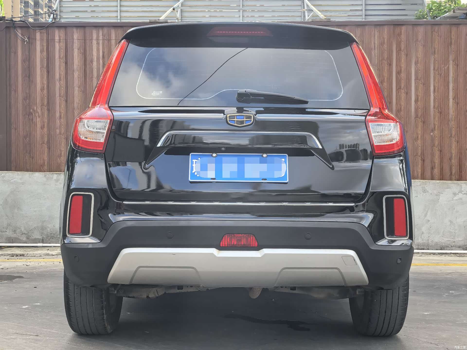 Geely X6, 2017 8