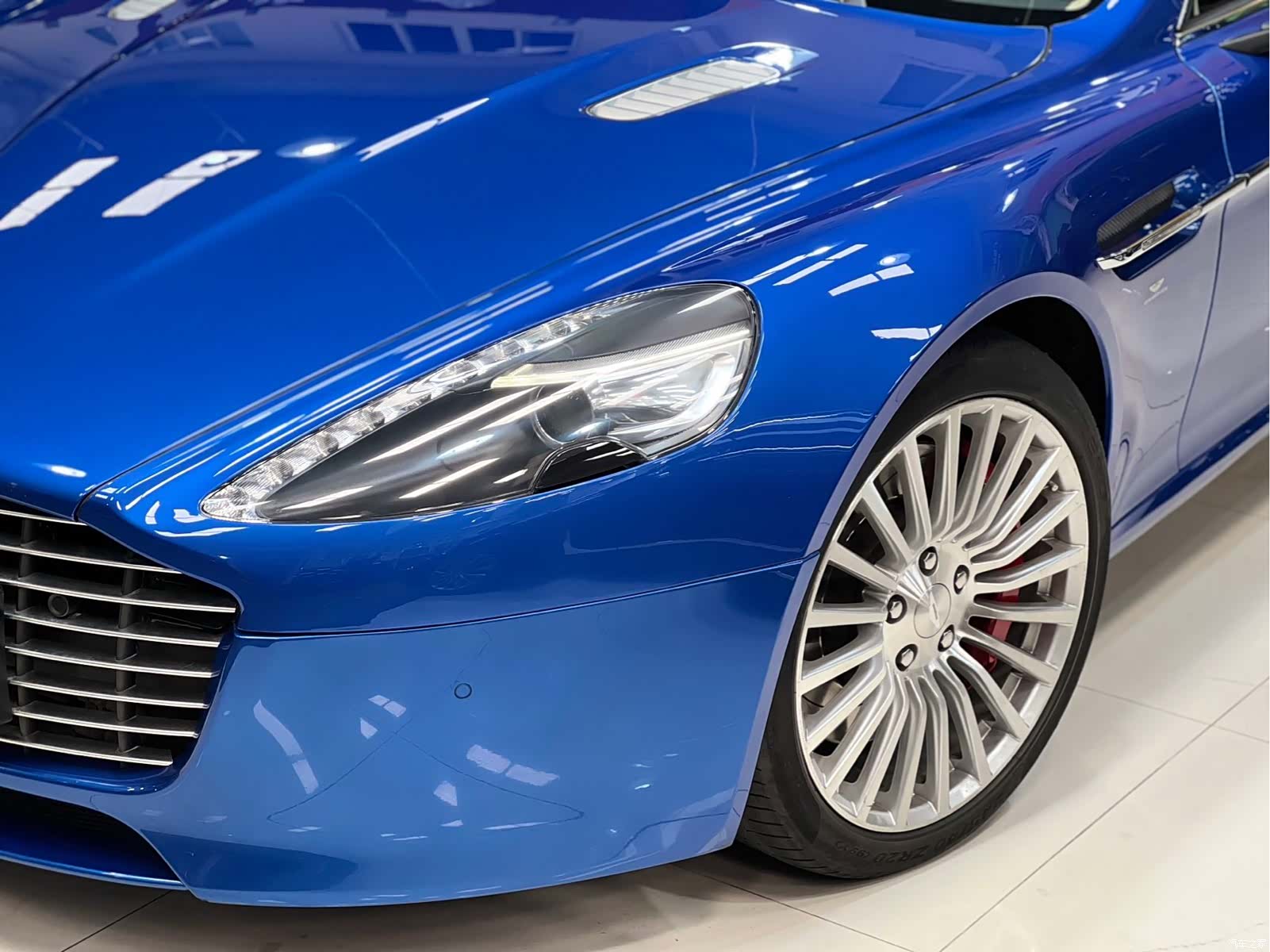 Aston Martin Rapide, 2018 26