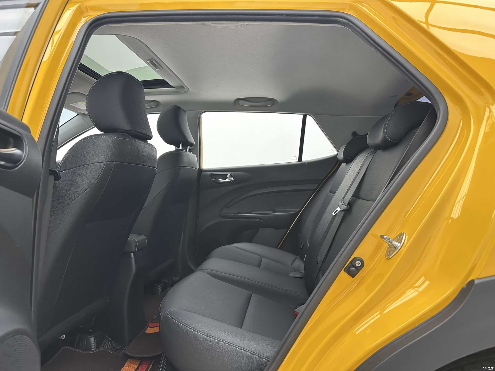 Kia KX1, 2022 6