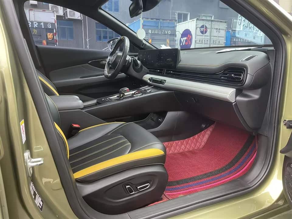 Trumpchi Shadow Leopard