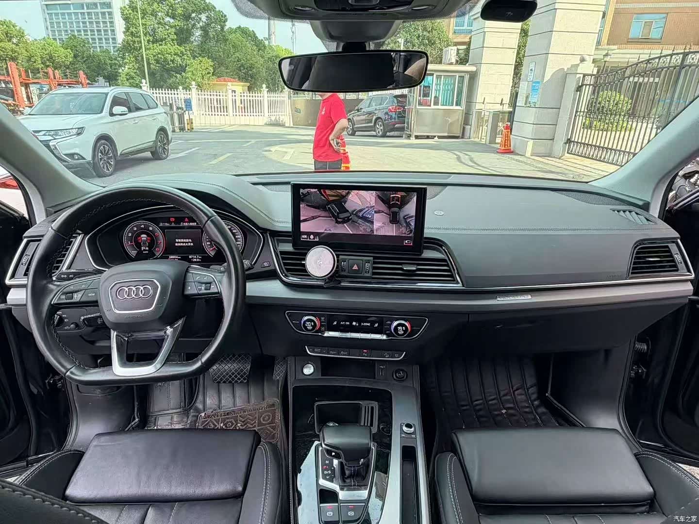 Audi Q5L, 2022 все фото