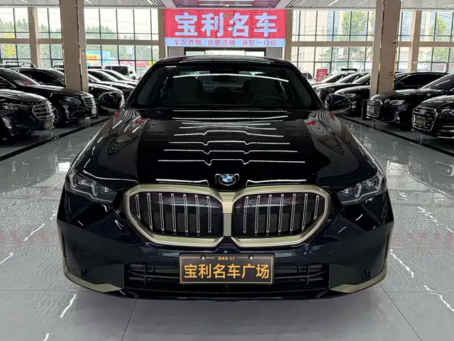 BMW 5 Series 2026 — купить из Китая под заказ