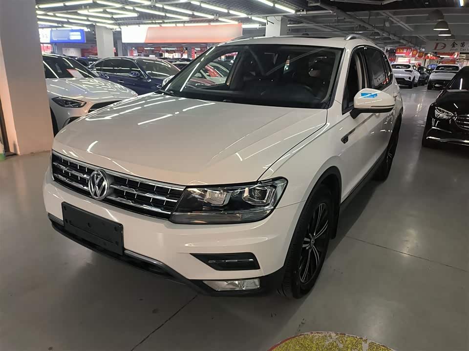 Volkswagen Tiguan L