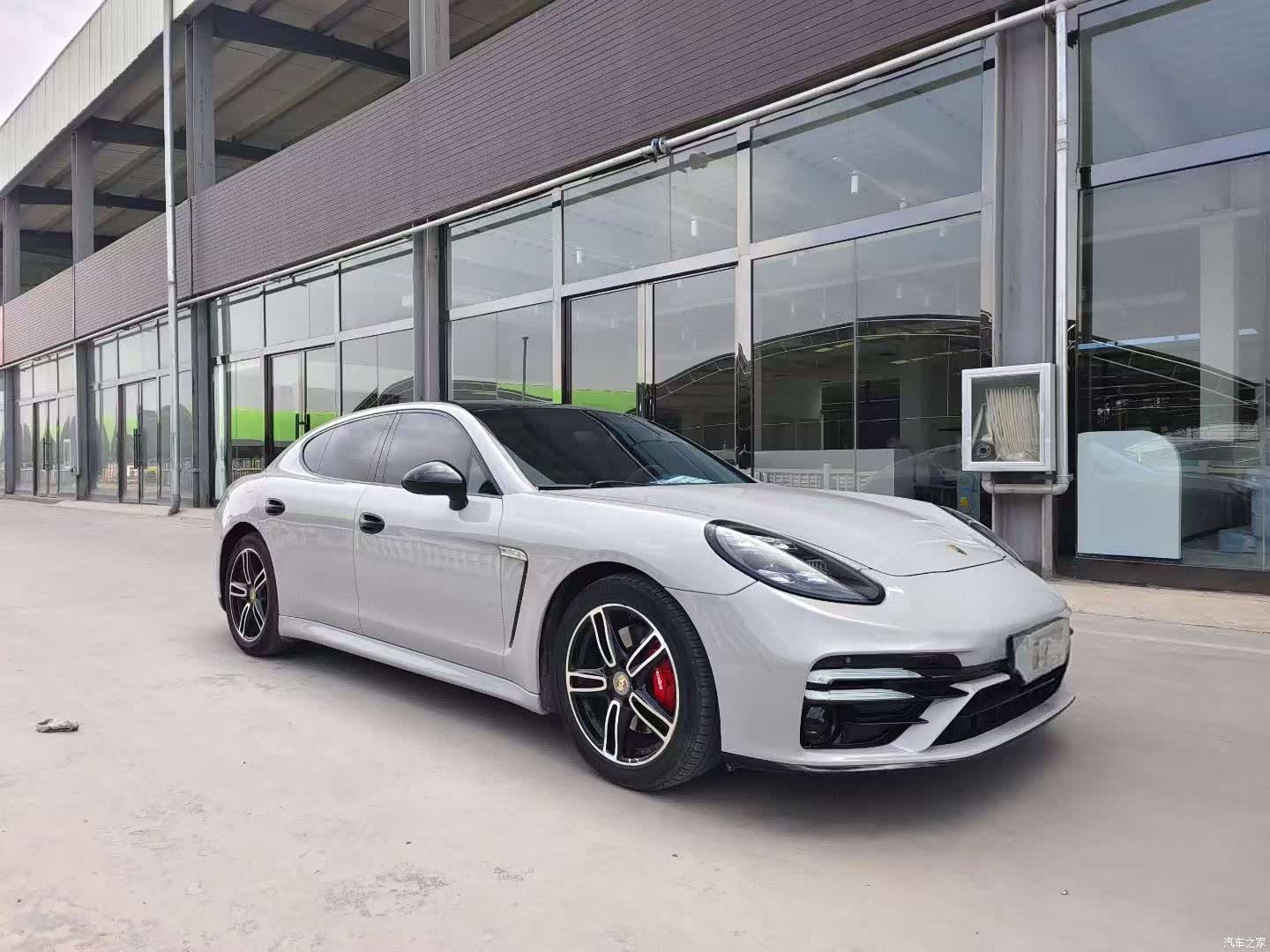 Porsche Panamera, 2013 3