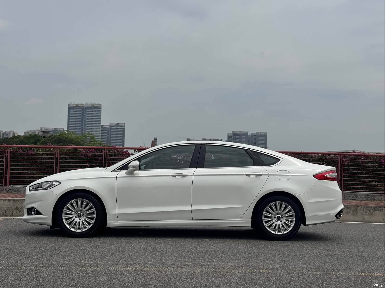 Ford Mondeo, 2016 4