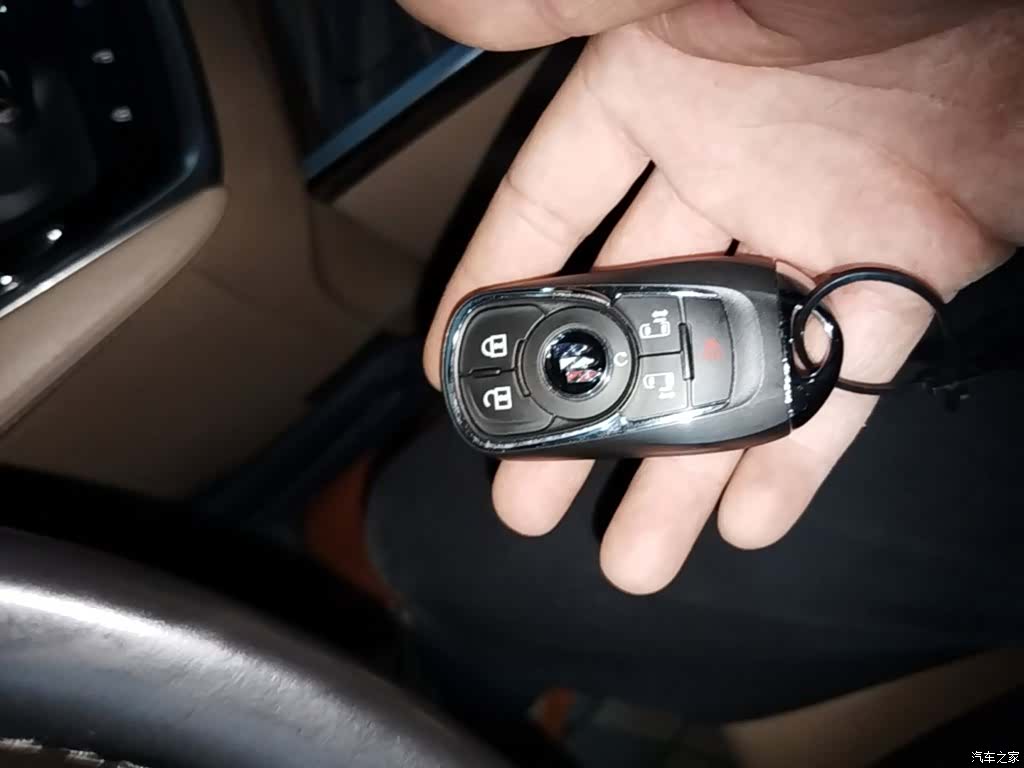 Buick GL8, 2021 9