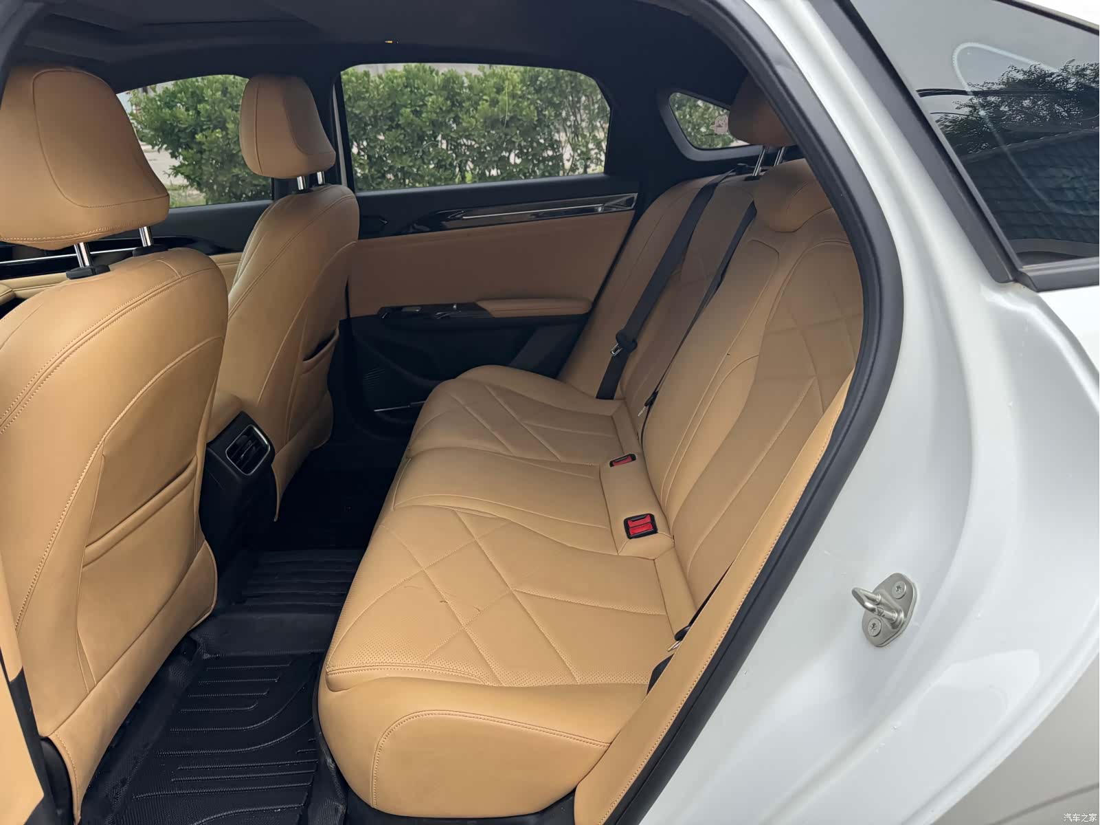 Geely Galaxy L6, 2023 8