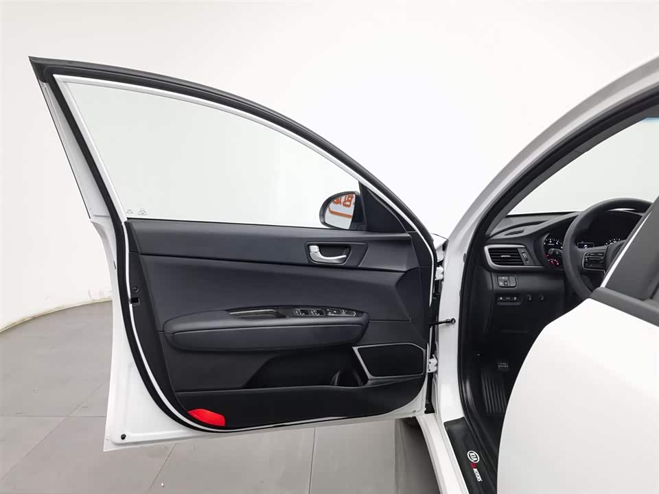 Kia K5 Kia K5