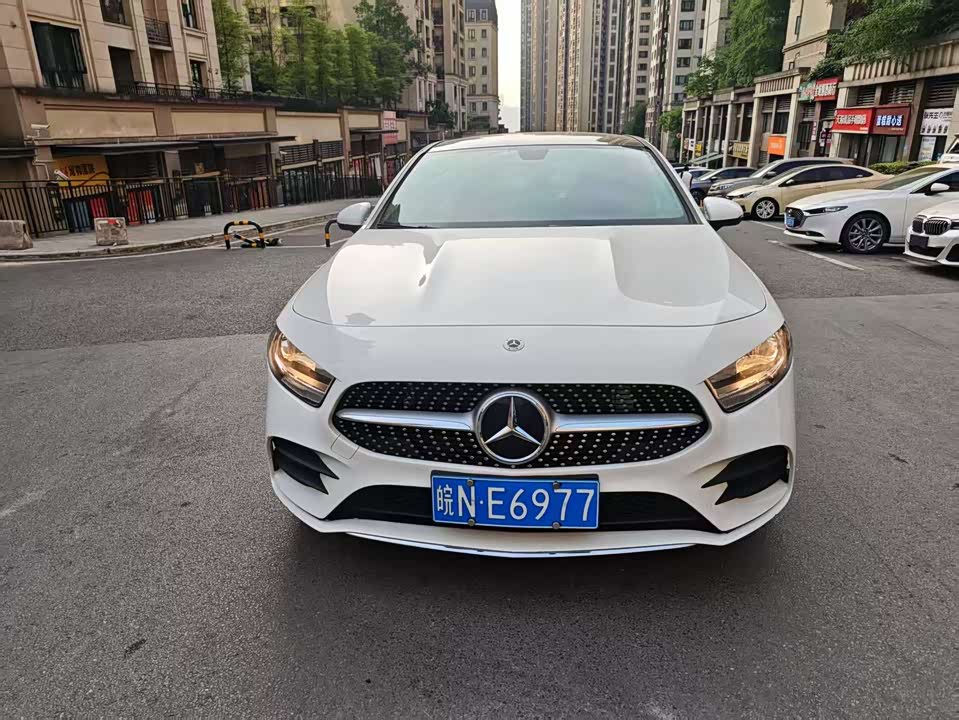 Mercedes-Benz Class A Mercedes-Benz Class A