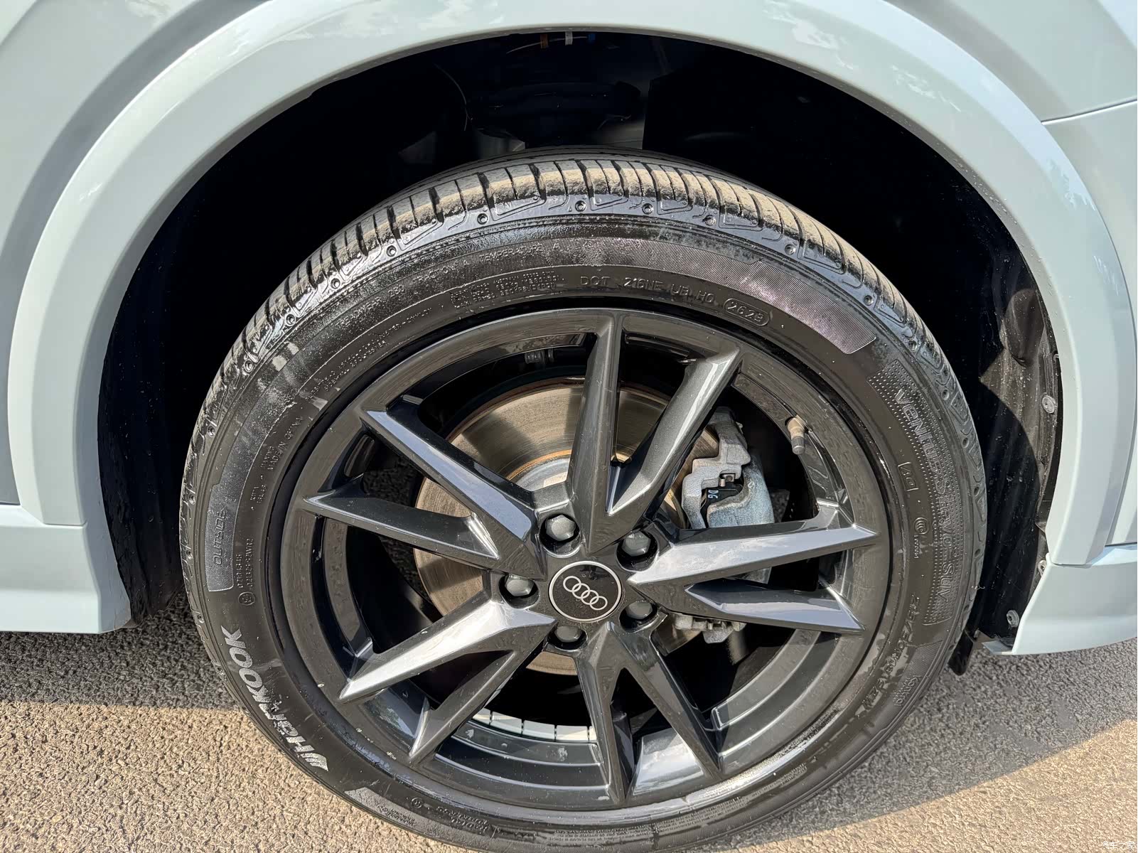 Audi Q2L, 2024 19