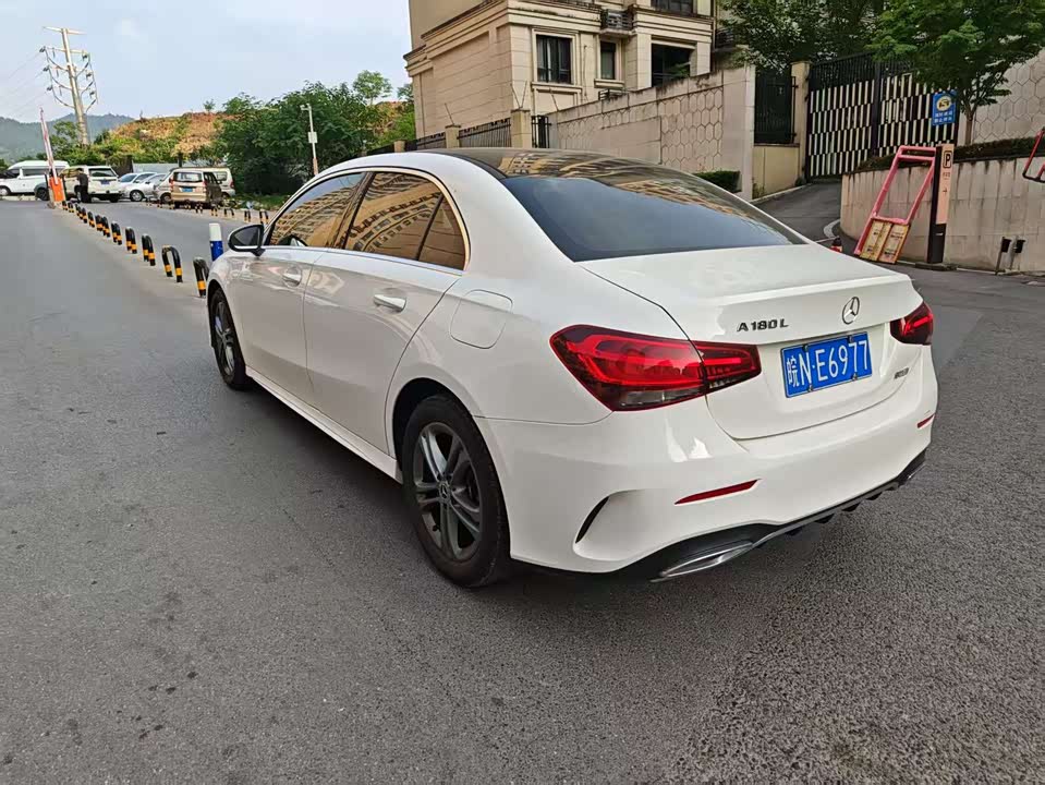 Mercedes-Benz Class A Mercedes-Benz Class A