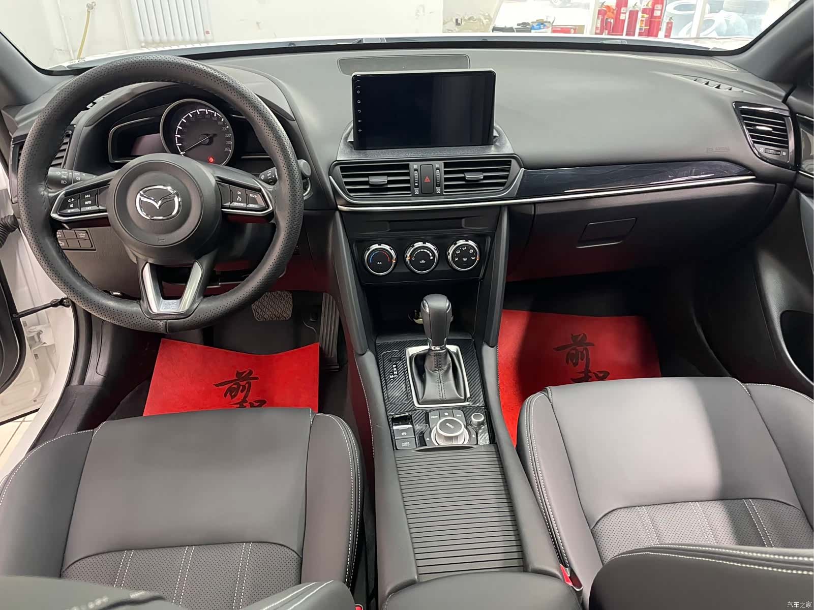 Mazda CX-4, 2023 9