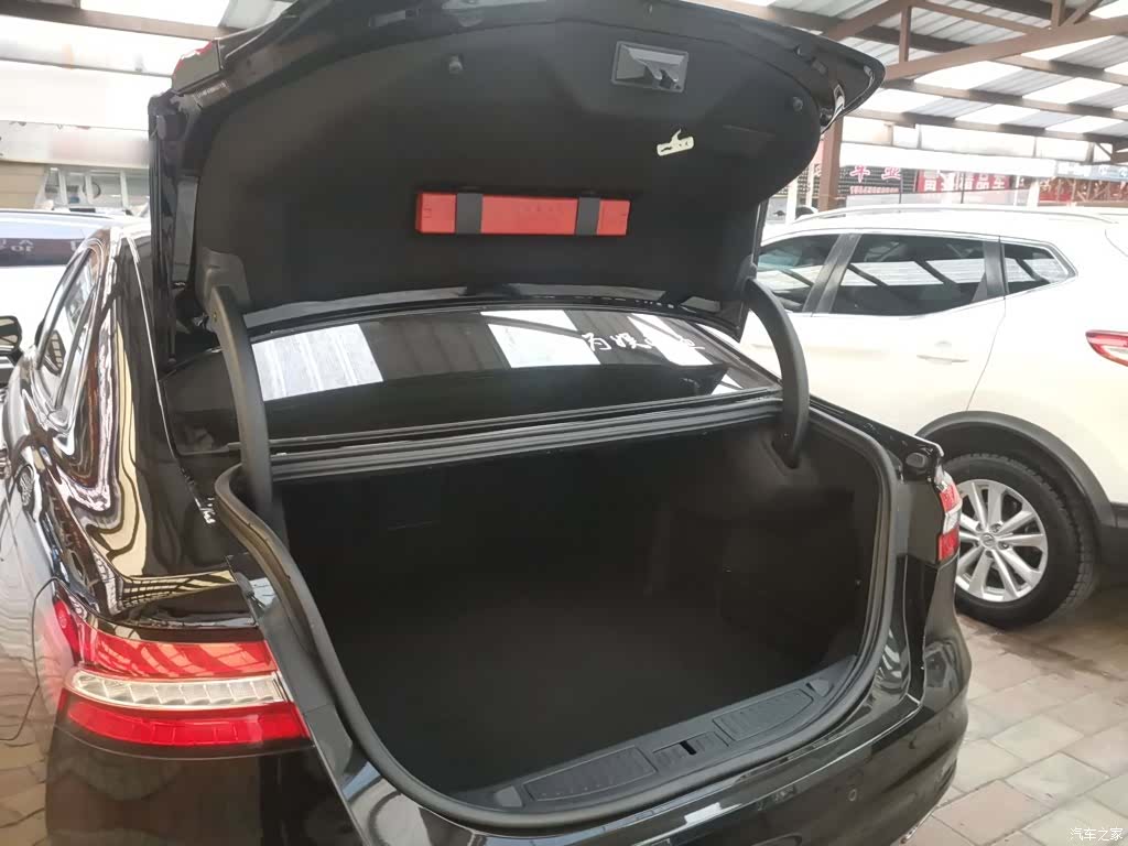 Ford Taurus, 2021 19