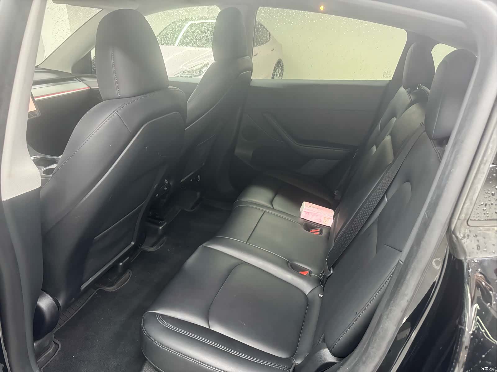 Tesla Model Y, 2023 8