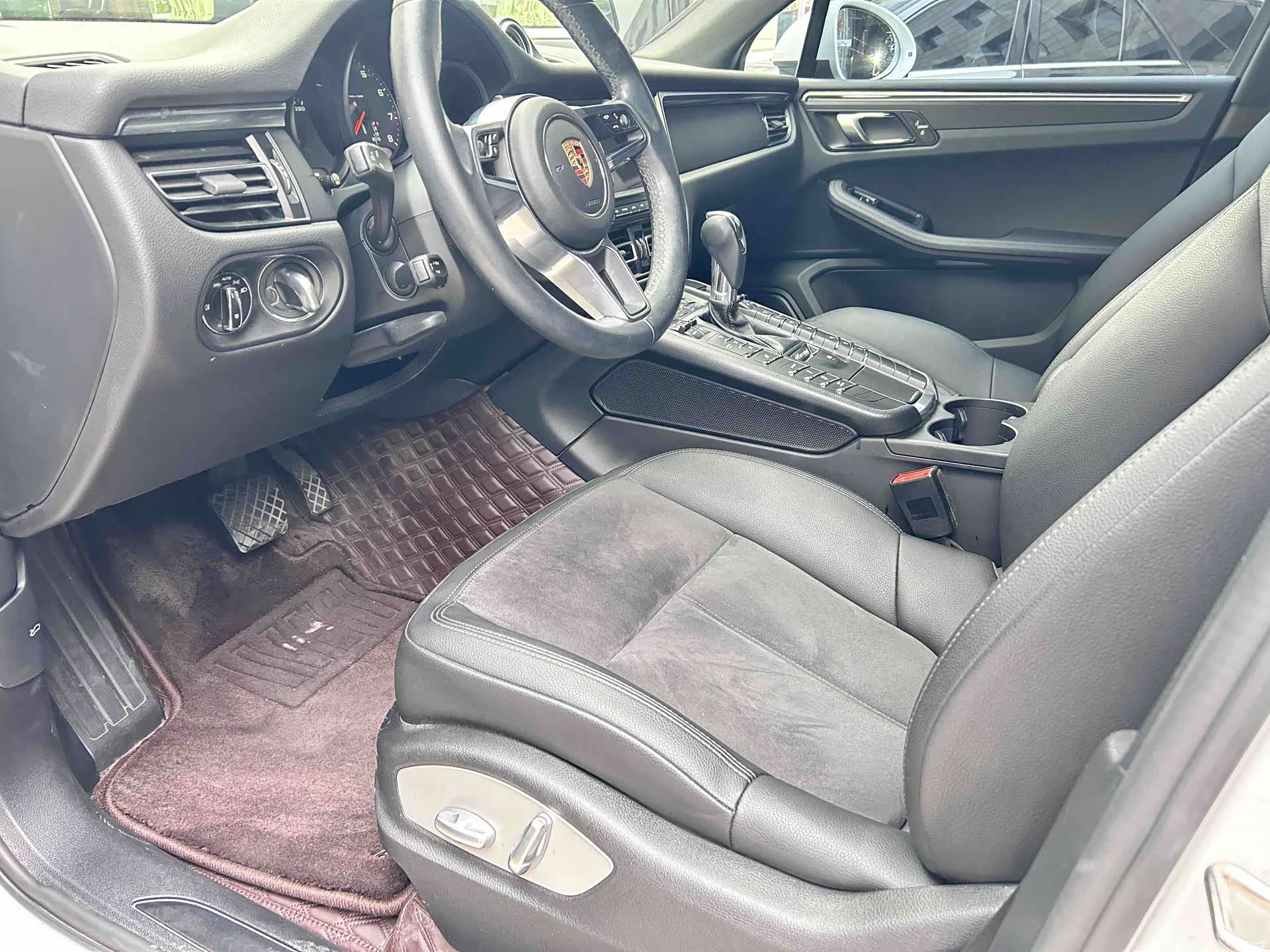 Porsche Macan, 2020 10