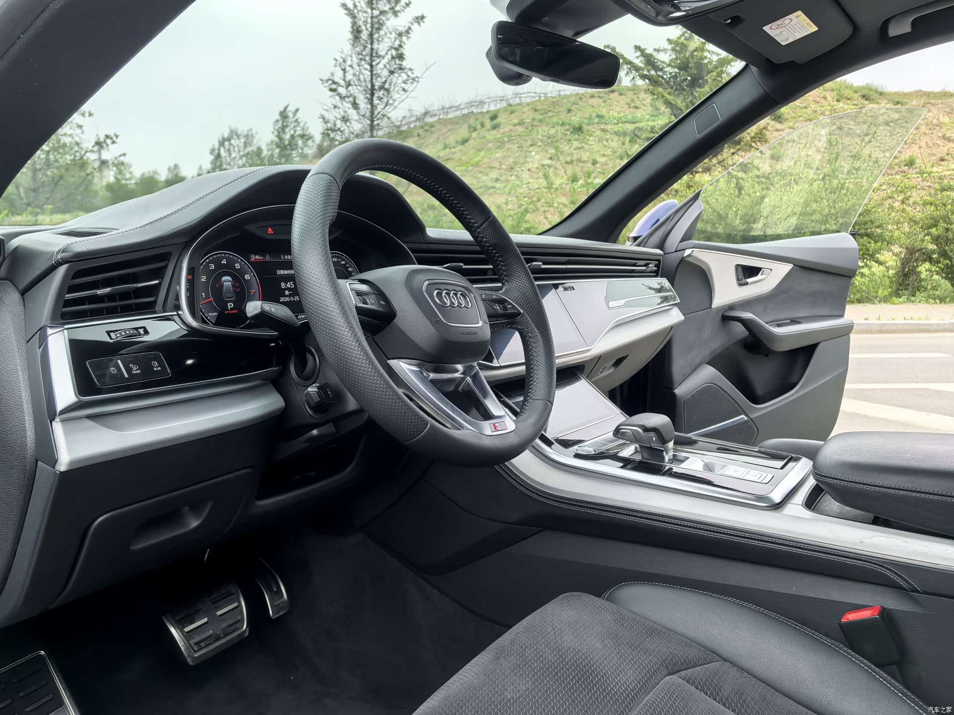 Audi Q8, 2019 9