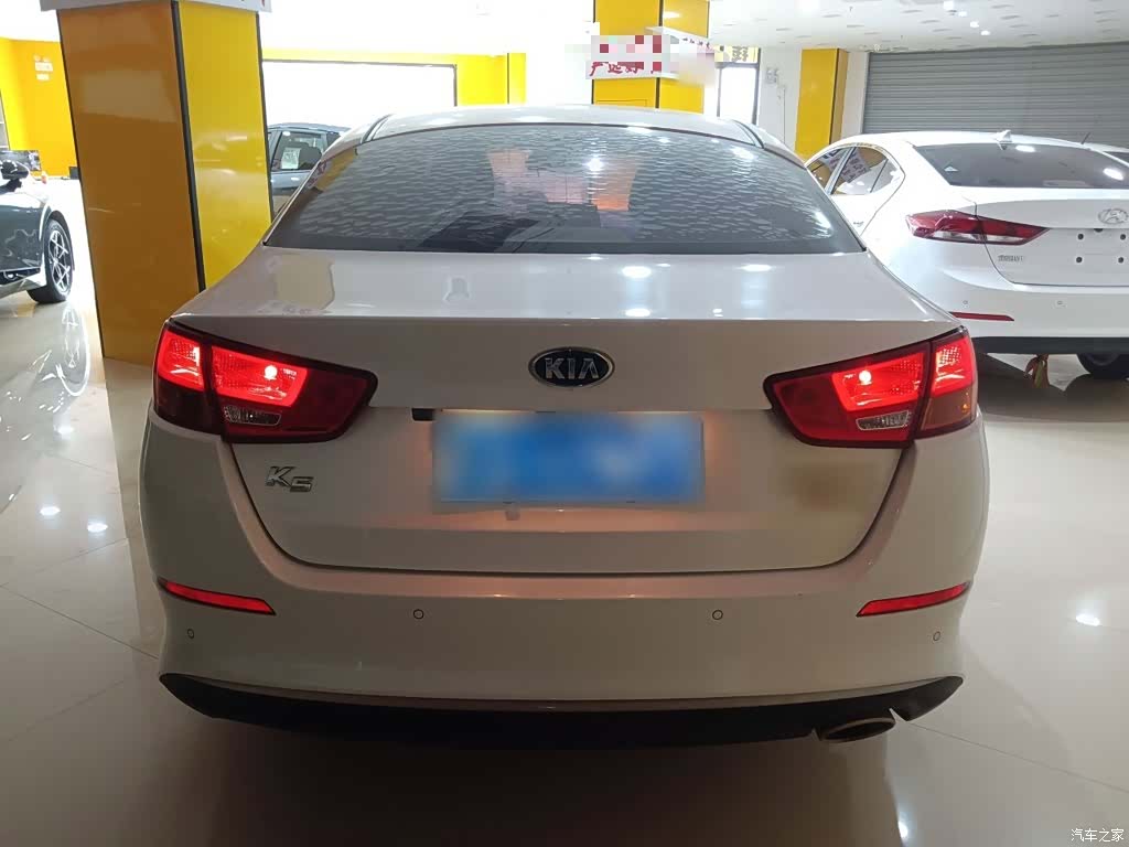 Kia K5, 2017 4